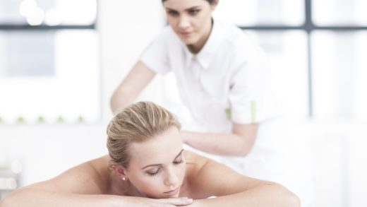 Qualities to Look for When Choosing A Masseuse